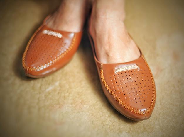 Elegant Pattern Leather Slip-On